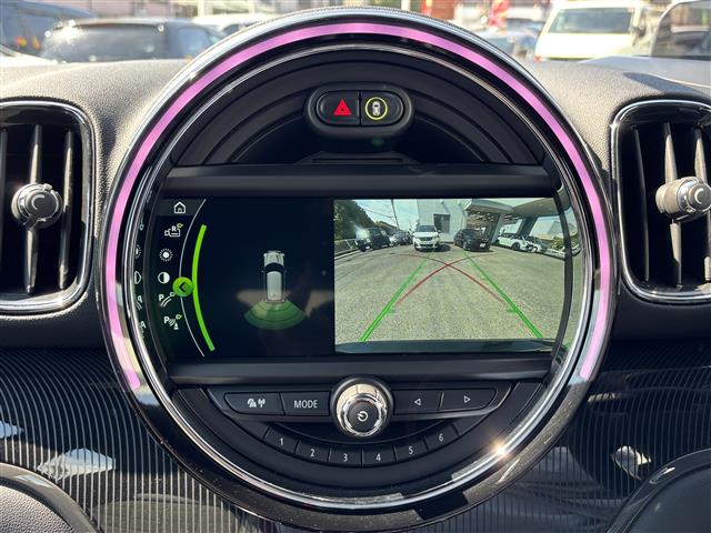 MINI Crossover 11