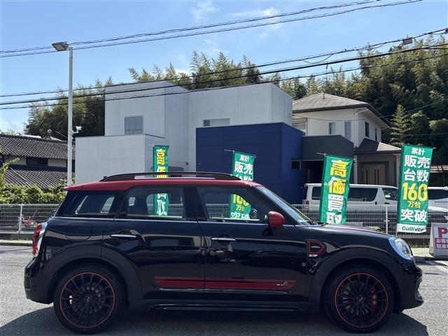 MINI Crossover 7