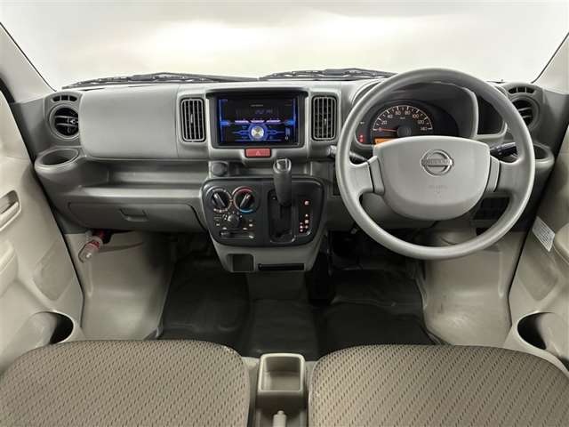 Nissan NV100 Clipper 2