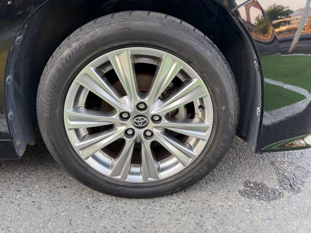 Toyota Vellfire 11