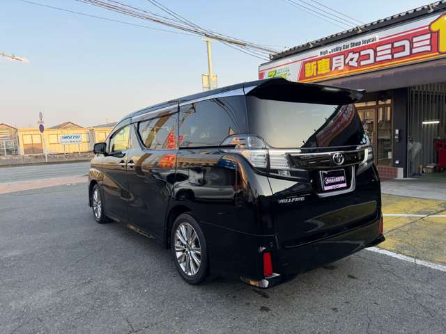 Toyota Vellfire 7
