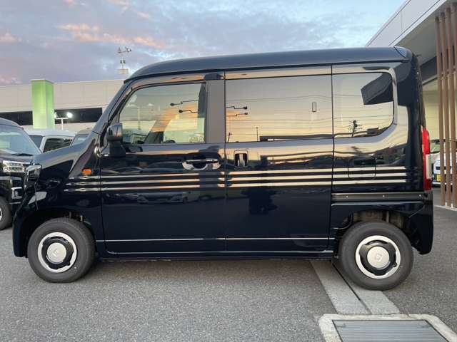 Honda N-VAN 12