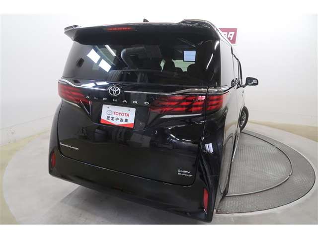 Toyota Alphard 11