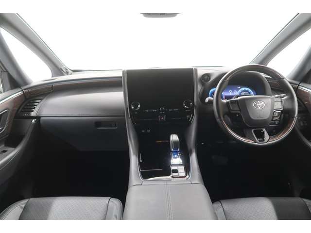 Toyota Alphard 5