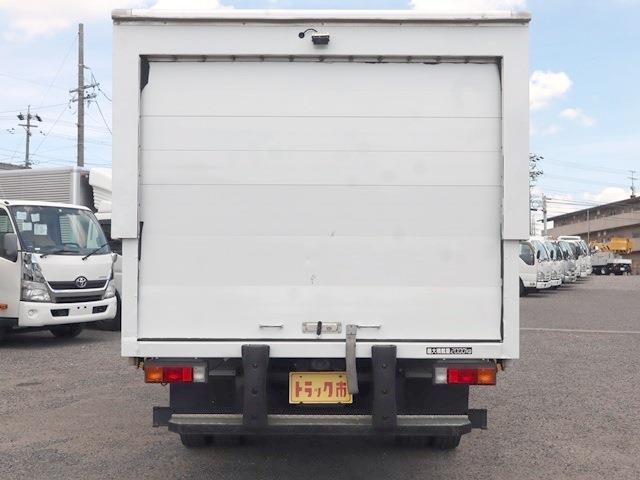 Mitsubishi Fuso Canter 6