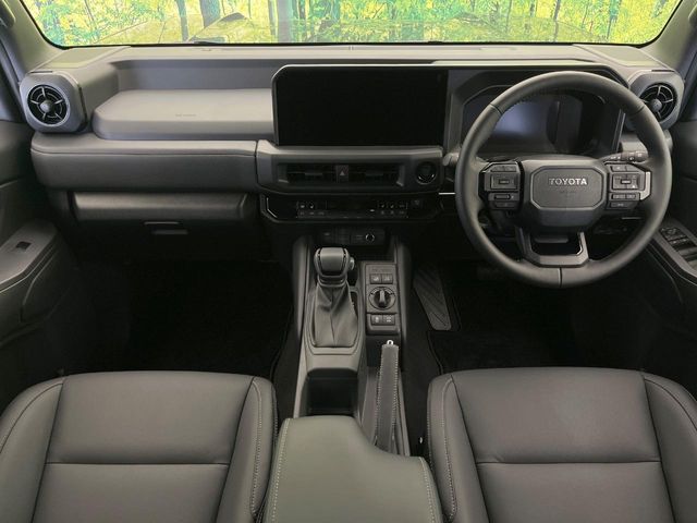 Toyota Land Cruiser FJ 2