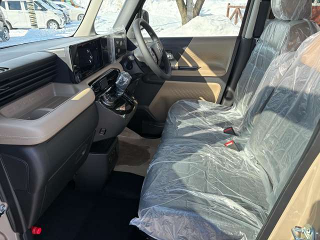 Mitsubishi Delica Mini 12