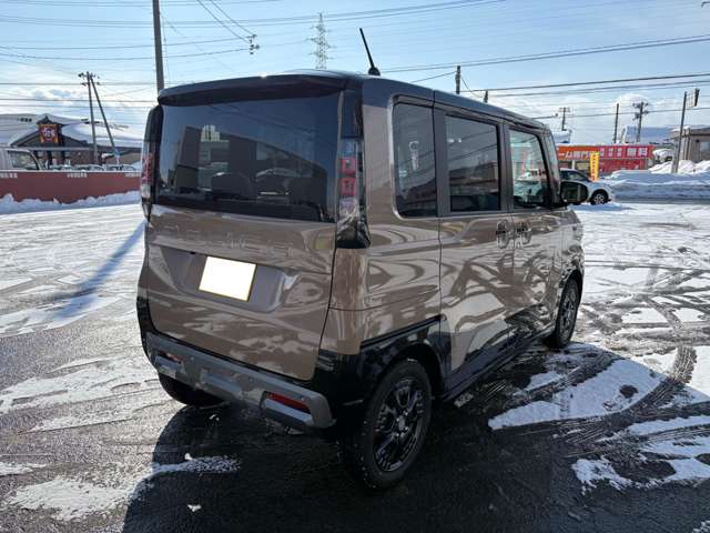 Mitsubishi Delica Mini 4