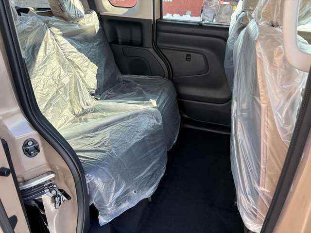 Mitsubishi Delica Mini 10