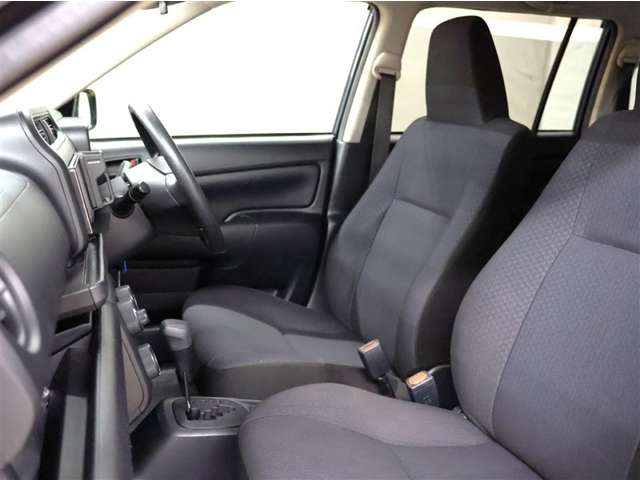 Toyota Succeed Van 12