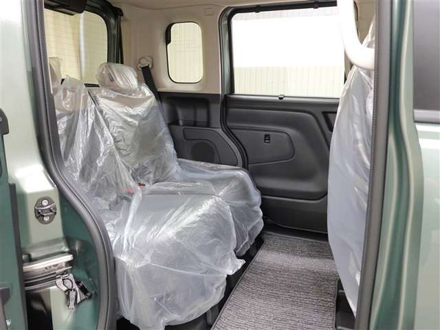 Mitsubishi Delica Mini 10