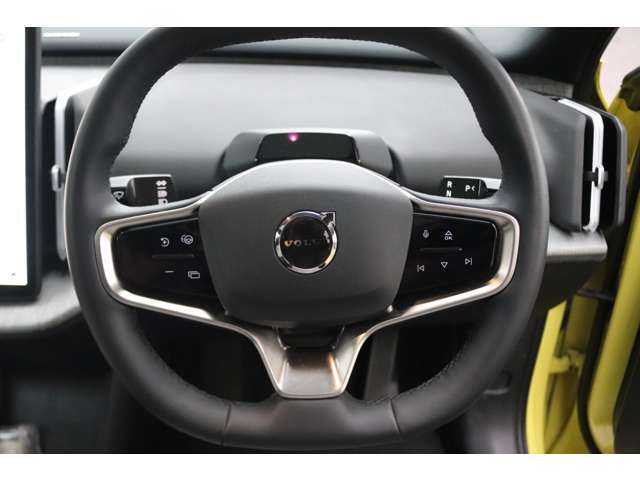 Volvo EX30 7
