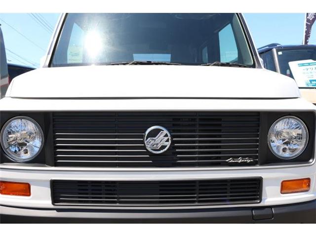 Honda N-VAN 8
