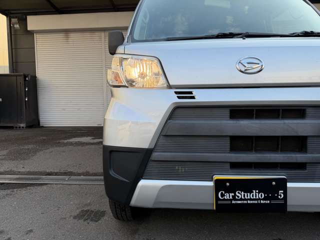 Daihatsu Hijet Cargo 5