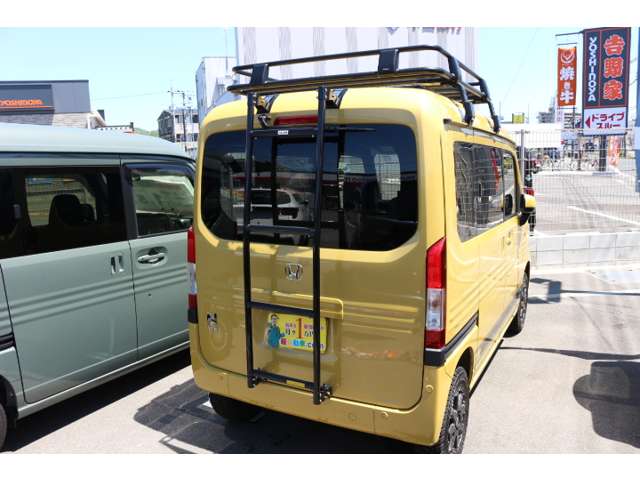 Honda N-VAN 10