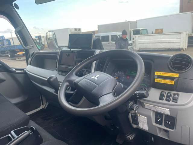 Mitsubishi Fuso Canter 11