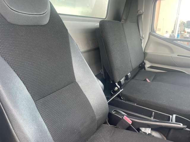 Mitsubishi Fuso Canter 12