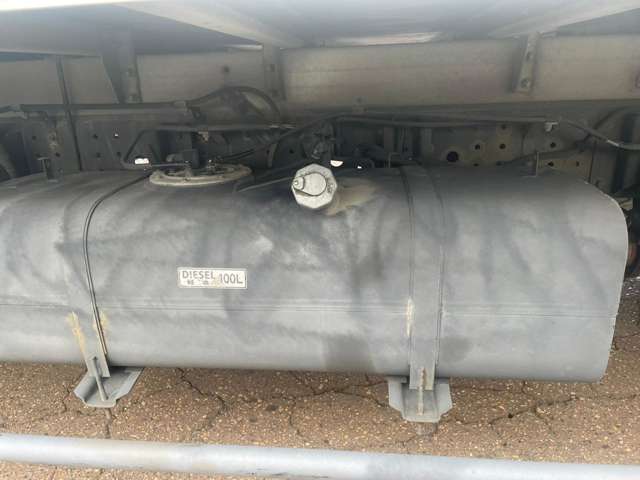 Mitsubishi Fuso Canter 10