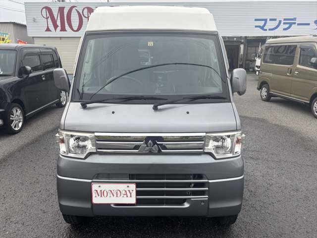 Mitsubishi Minicab Van 2