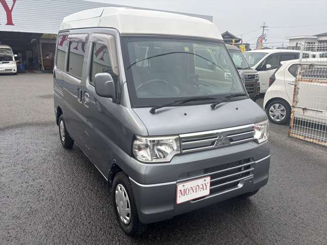 Mitsubishi Minicab Van 3
