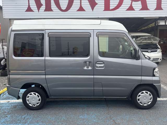 Mitsubishi Minicab Van 7
