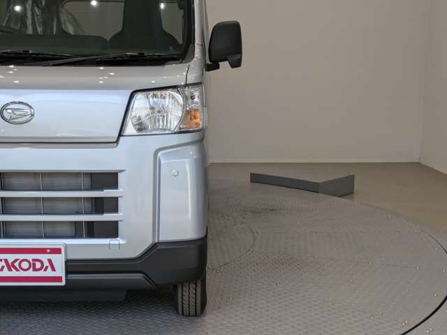 Daihatsu Hijet Cargo 11