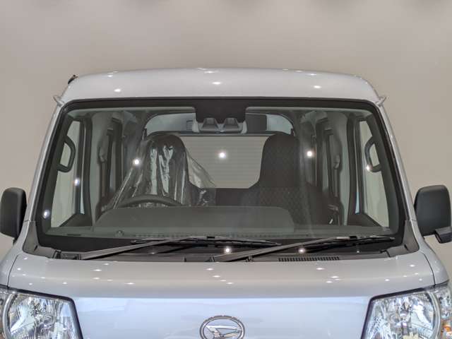 Daihatsu Hijet Cargo 12