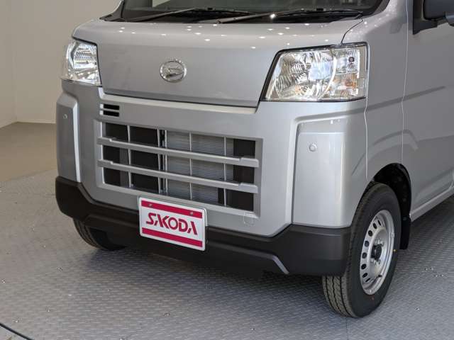 Daihatsu Hijet Cargo 7
