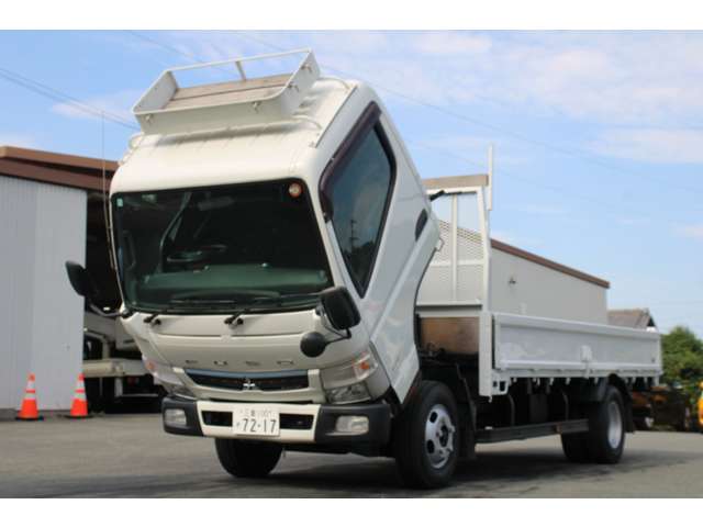 Mitsubishi Fuso Canter 9