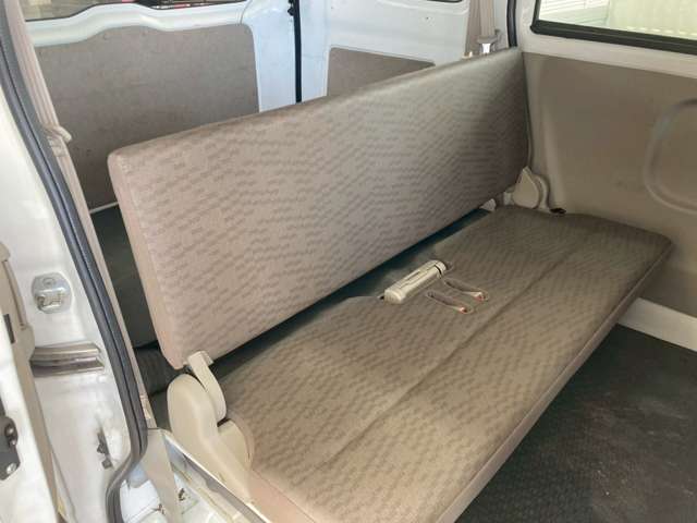 Nissan NV100 Clipper 11