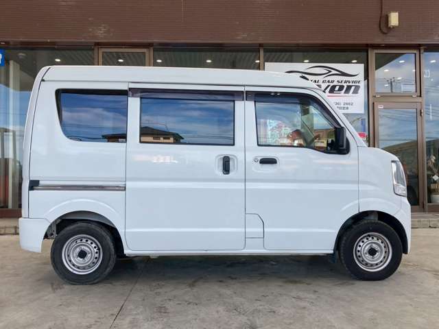 Nissan NV100 Clipper 7