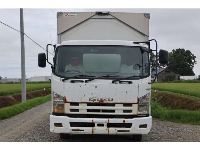 Isuzu Forward 4