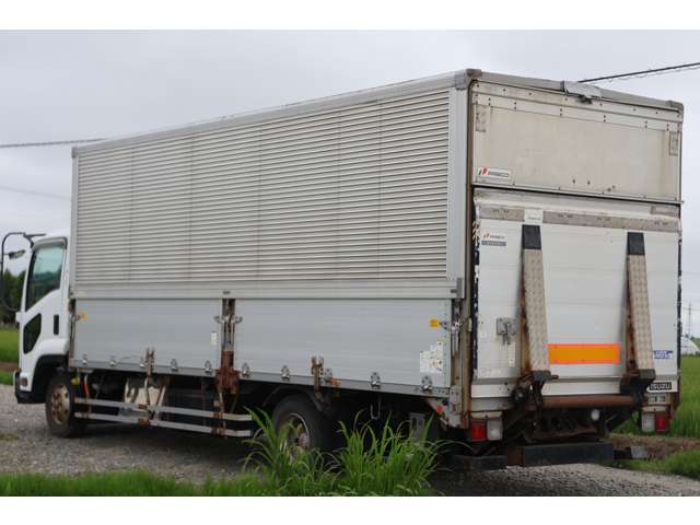 Isuzu Forward 6