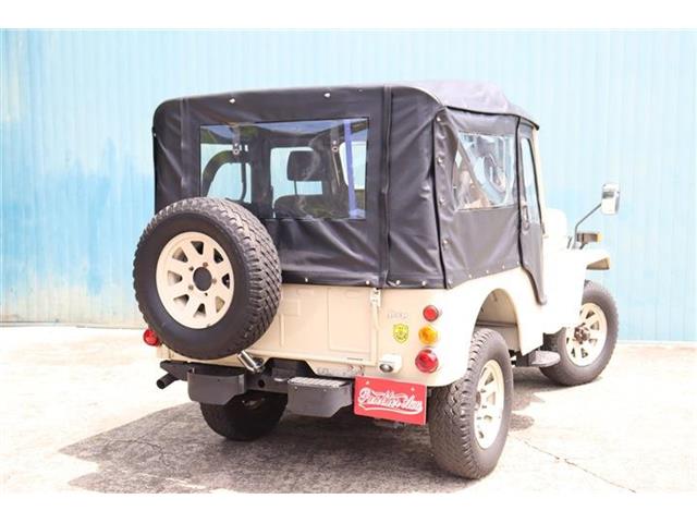 Mitsubishi Jeep 3