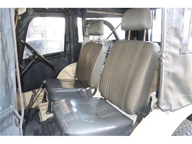 Mitsubishi Jeep 7