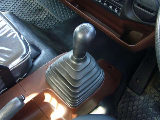 Hino Ranger 12