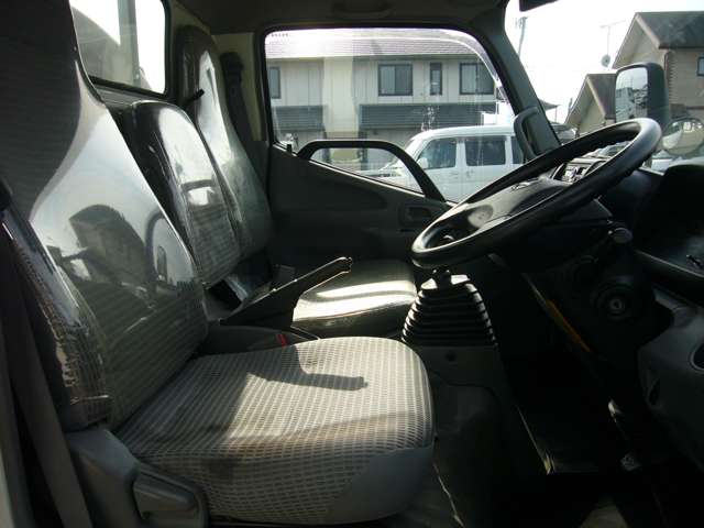 Hino Dutro 11