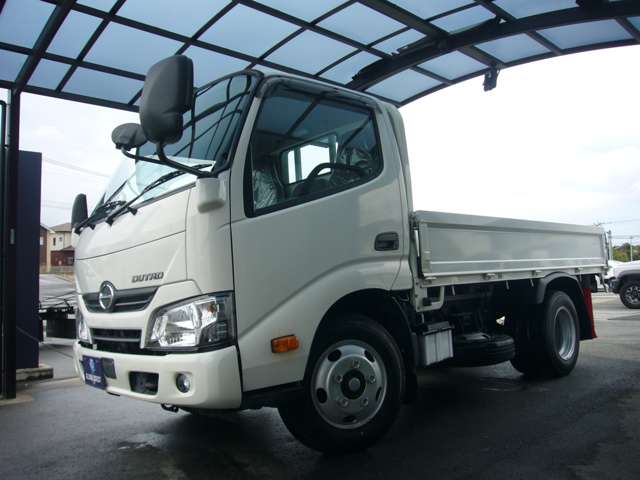 Hino Dutro 2