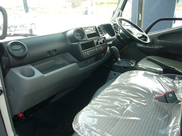 Hino Dutro 3