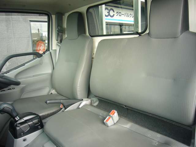Hino Dutro 6