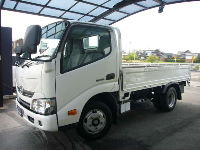 Hino Dutro 2