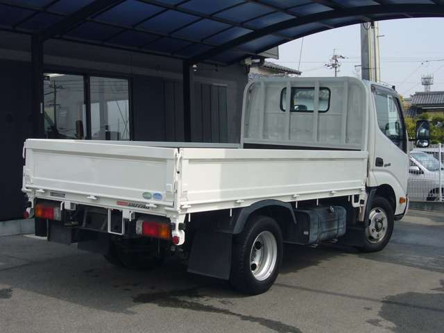 Hino Dutro 10