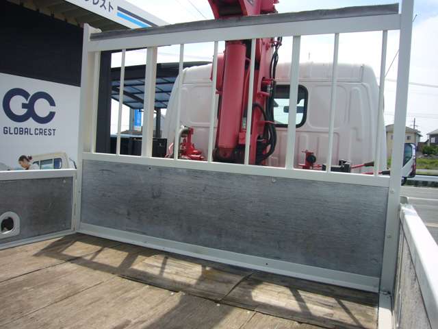 Hino Dutro 11