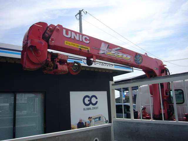 Hino Dutro 12