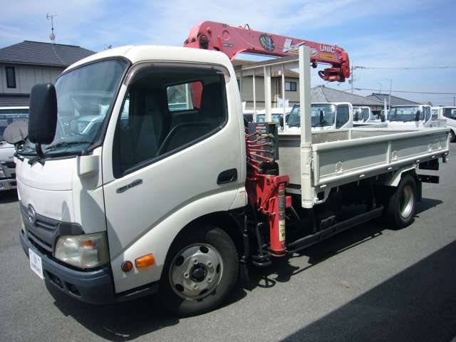 Hino Dutro 2