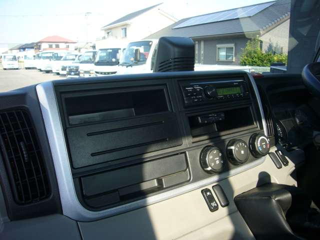 Mitsubishi Fuso Canter 4