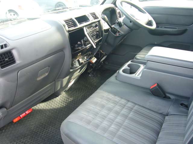 Mazda Bongo Truck 3