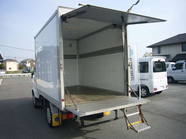 Mazda Bongo Truck 8
