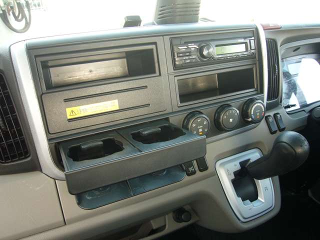Mitsubishi Fuso Canter 4