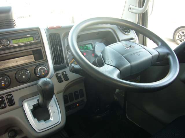 Mitsubishi Fuso Canter 5